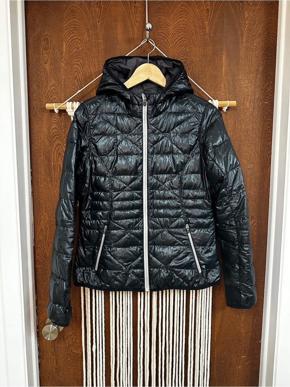 Lolë Packable Puffer Jacket